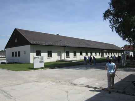 6 side of the Wirtschaftsgebaude - view from the gate